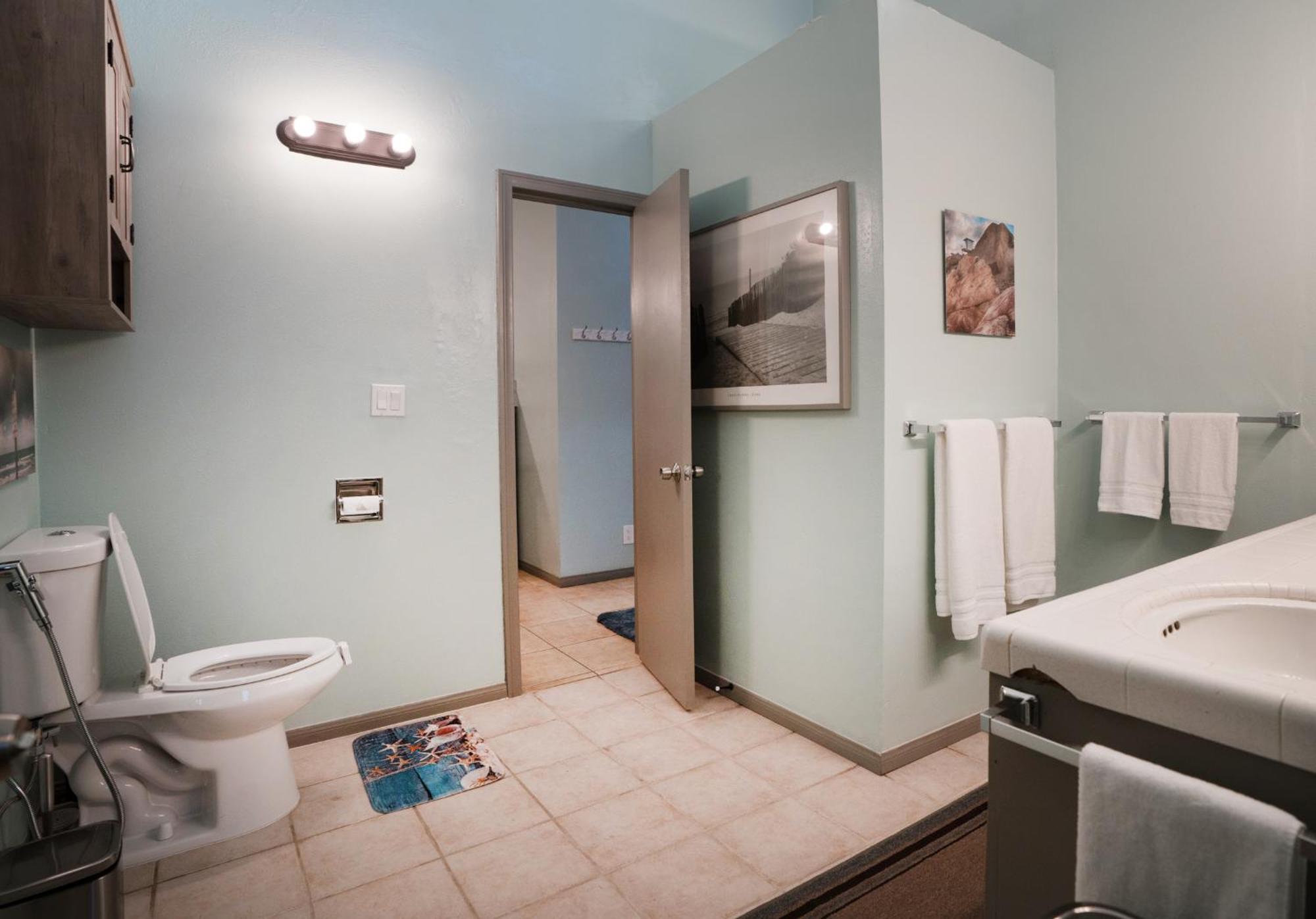 * - The Leucadia Beach Grotto - * An Encinitas Gem Exterior foto
